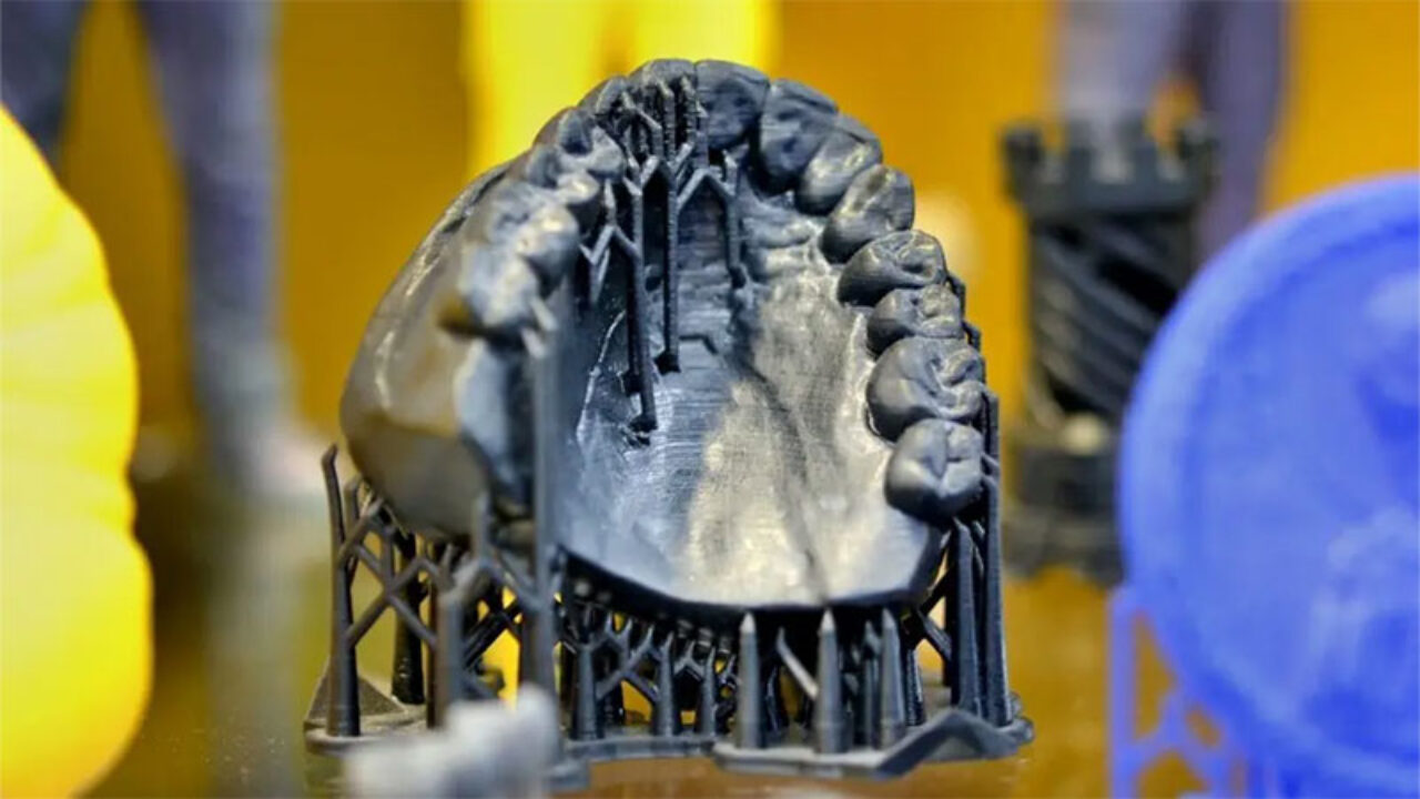 Πώς η τεχνολογία τρισδιάστατης εκτύπωσης και η γωνία εκτύπωσης επηρεάζουν την ακρίβεια των οδοντιατρικών εκμαγείων